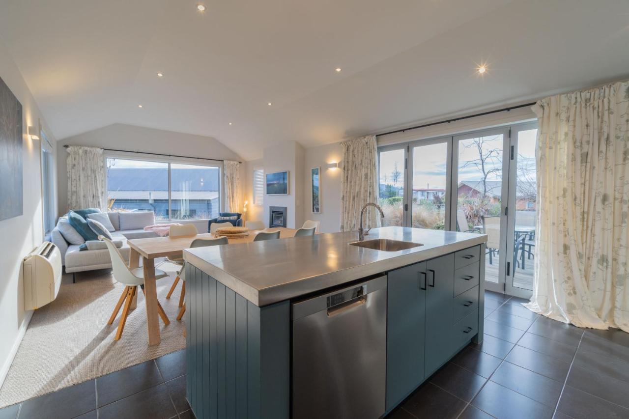 Southland Sounds - Te Anau Holiday Home Esterno foto