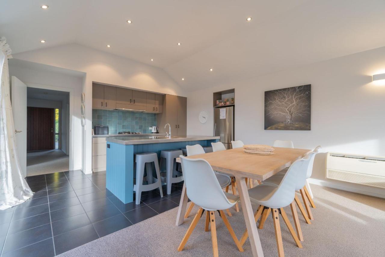 Southland Sounds - Te Anau Holiday Home Esterno foto