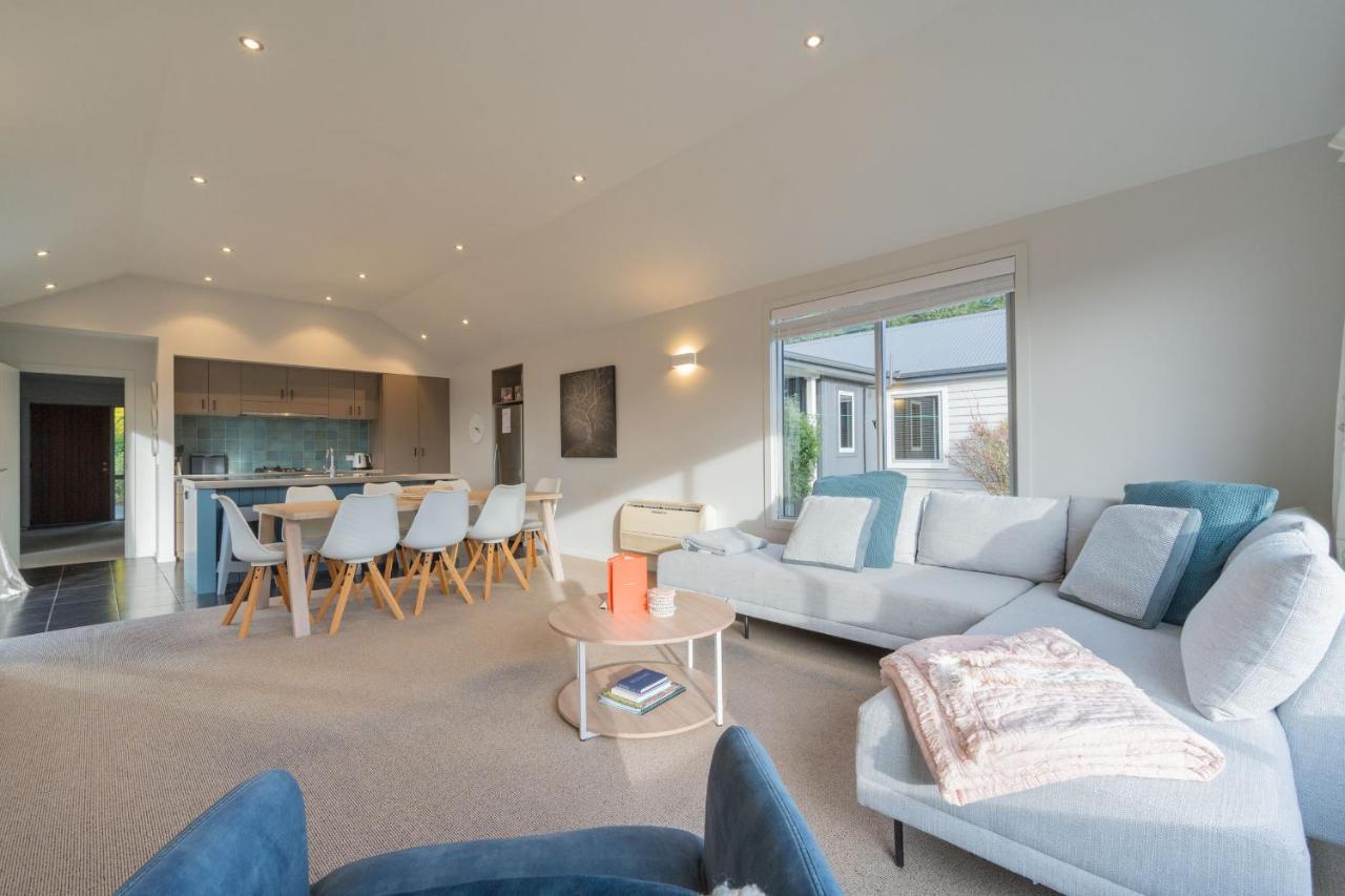 Southland Sounds - Te Anau Holiday Home Esterno foto